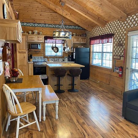A Peace Of Heaven Cabins And Rv Vanderpool Luaran gambar