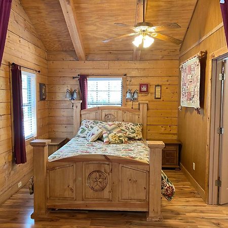 A Peace Of Heaven Cabins And Rv Vanderpool Luaran gambar