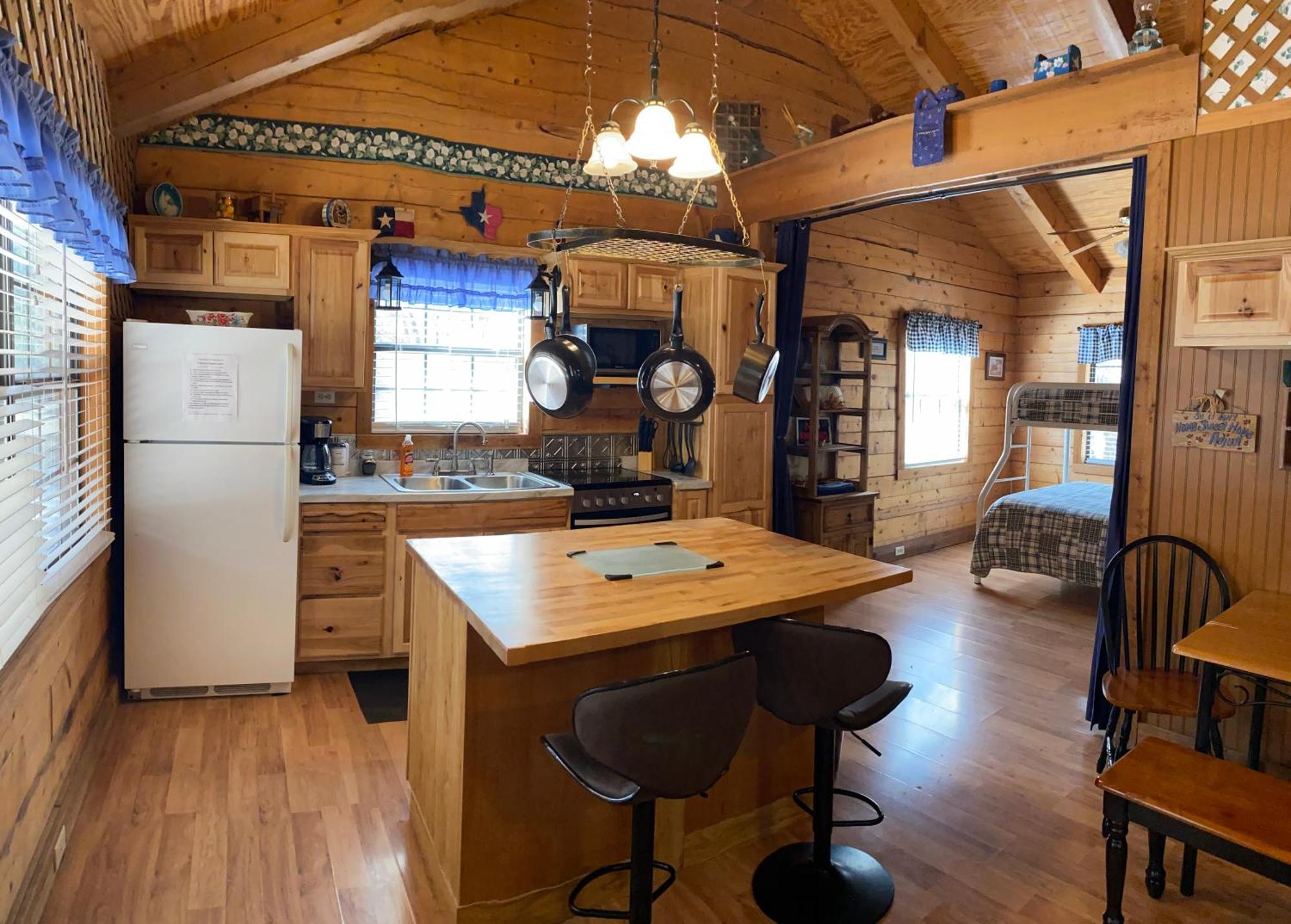 A Peace Of Heaven Cabins And Rv Vanderpool Luaran gambar
