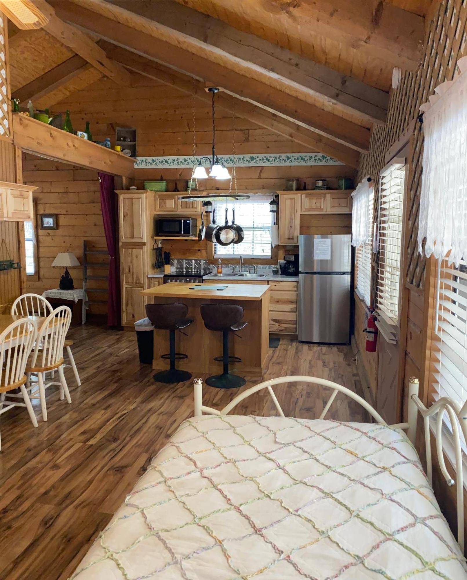A Peace Of Heaven Cabins And Rv Vanderpool Luaran gambar